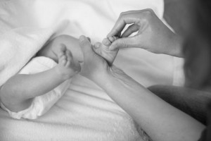 Atelier des Possibles_massages bébés
